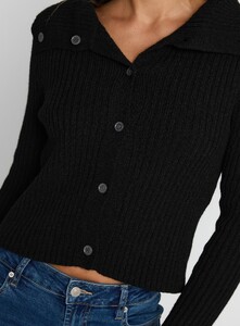 SaskiaJ - PrPolly - Extraordinary Collared Knit Sweater Black-6 - 5-Model-Saskia-Us2.jpg