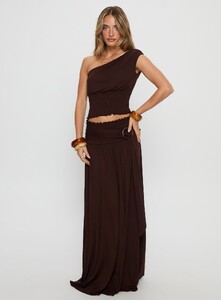 SaskiaJ - PrPolly - Full Orbit Shirred Maxi Skirt Chocolate Brow-8 - 2-Model-Saskia-Us2.jpg
