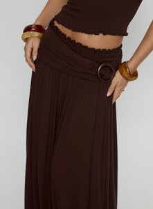 SaskiaJ - PrPolly - Full Orbit Shirred Maxi Skirt Chocolate Brow-8 - 5-Model-Saskia-Us2.jpg