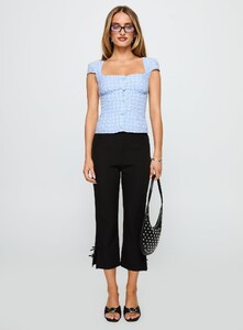 SaskiaJ - PrPolly - Getting Close Button Up Top Blue Check-7 - 6-Model-Saskia-Us2.jpg