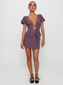SaskiaJ - PrPolly - Gulliver Tie Side Mini Skort Mauve-8 - 2-Model-Saskia-Us2.jpg