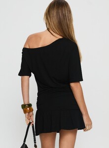 SaskiaJ - PrPolly - Haylo Off Shoulder Drape Mini Dress Black-8 - 4-Model-Saskia-Us2.jpg