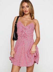 SaskiaJ - PrPolly - Hold Her Ruched Mini Dress Red Gingham-6 - 1-Model-Saskia-Us2.jpg