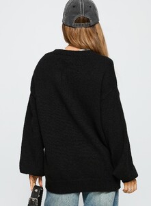 SaskiaJ - PrPolly - In Control Knit Sweater Black-8 - 4-Model-Saskia-Us2.jpg