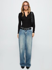 SaskiaJ - PrPolly - Kandis Long Sleeve Bodysuit Black-7 - 6-Model-Saskia-Us2.jpg