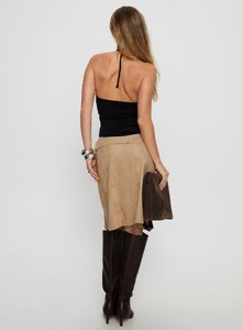 SaskiaJ - PrPolly - Kitzu Faux Suede Cargo Midi Skirt Light Tan-8 - 4-Model-Saskia-Us2.jpg