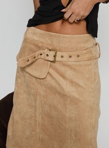 SaskiaJ - PrPolly - Kitzu Faux Suede Cargo Midi Skirt Light Tan-8 - 5-Model-Saskia-Us2.jpg