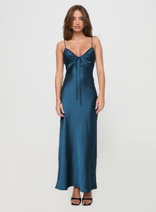 SaskiaJ - PrPolly - Maguire Maxi Dress Navy-7 - 6-Model-Saskia-Us2.jpg