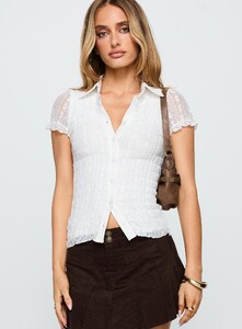 SaskiaJ - PrPolly - Melaniya Button Up Top White-7 - 1-Model-Saskia-Us2.jpg