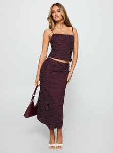 SaskiaJ - PrPolly - Shining Mirrors Set Burgundy-8 - 2-Model-Saskia-Us2.jpg