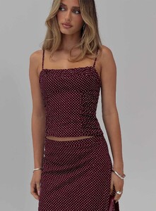 SaskiaJ - PrPolly - Shining Mirrors Set Burgundy-8 - 7-Model-Saskia-Us2.jpg