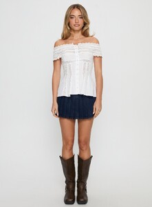 SaskiaJ - PrPolly - Stately Off Shoulder Lace Trim Top White-8 - 6-Model-Saskia-Us2.jpg
