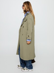 SaskiaJ - PrPolly - Still Love Trench Coat Khaki-6 - 3-Model-Saskia-Us2.jpg