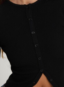SaskiaJ - PrPolly - Suzu Long Sleeve Knit Top Black-7 - 5-Model-Saskia-Us2.jpg