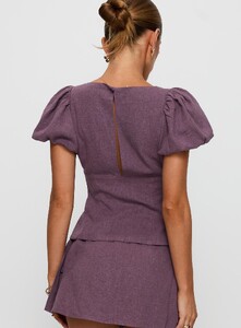 SaskiaJ - PrPolly - Wilhelmina Blouse Top Mauve-8 - 4-Model-Saskia-Us2.jpg
