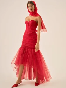Serafina_Gown_Red_On_Model_1_2000x.webp