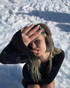 SnapInsta.to_271364031_952083725438416_8095222637814525801_n (1).jpg