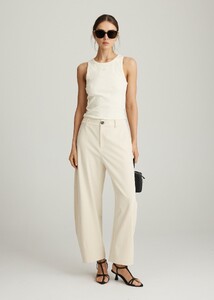 Stas - 250825-Mattir-10-NYRA_BARREL_PANT-BUTTER-Woven-MA0925-700013-SS25-DROP-02-1023.jpg