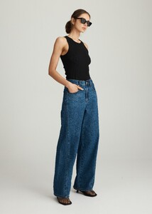 Stas - 250825-Mattir-4-AXIS_JEAN-INDIGO_WASH-Denim-MA0925-700001-SS25-DROP-02-620_RETOUCHED.jpg