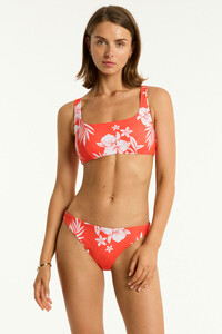 Stas - SLevel - S91-SL3501AHLOWSQUARENECKBRAFLAMESL4494AHREGULARCHEEKYPANTFLAME-24171-Bond-Eye-Sealevel-D1-2290_Cropped.jpg