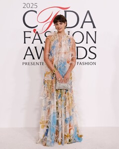 Taylor Hill attends the 2025 CFDA Awards (39).jpg