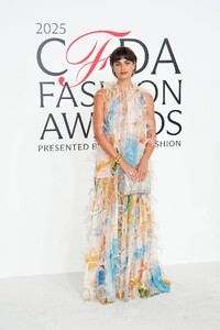 Taylor Hill attends the 2025 CFDA Awards (47).jpg