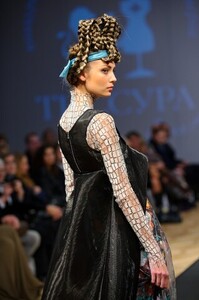 Tissura Couture_2011 3.jpg