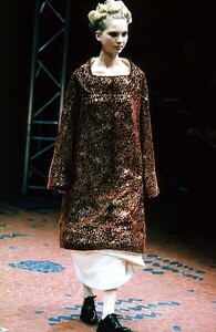 Unknown - Comme des Garcons - Ready-to-Wear - Runway Collection - Women - FW 1996 - 1 - 1.jpg