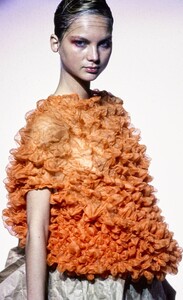 Unknown - Comme des Garcons - Ready-to-Wear - Runway Collection - Women - SS1997 - 1 - 1.jpg
