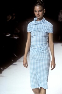 Unknown - Comme des Garcons - Ready-to-Wear - Runway Collection - Women - SS1997 - 2 - 1.jpg