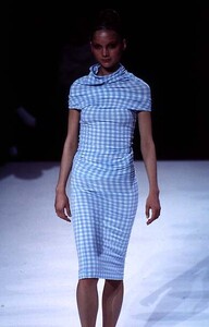 Unknown - Comme des Garcons - Ready-to-Wear - Runway Collection - Women - SS1997 - 2 - 2.jpg