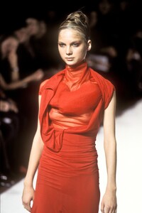 Unknown - Comme des Garcons - Ready-to-Wear - Runway Collection - Women - SS1997 - 4 - 1.jpg