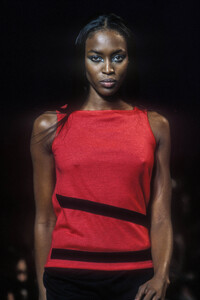 Versus by Donatella 1998 Women RTW 40.jpg