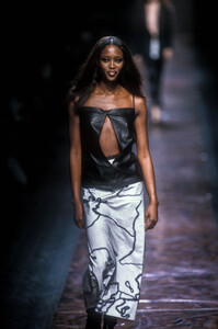 Versus by Donatella 1999 SS 18.jpg