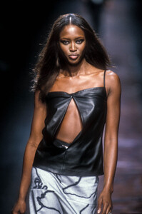 Versus by Donatella 1999 SS 20.jpg