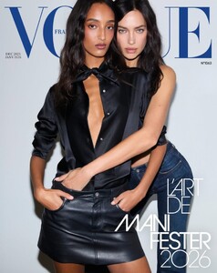 Vogue France 1225.jpg