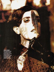 VogueParisNovember1991_135.jpg