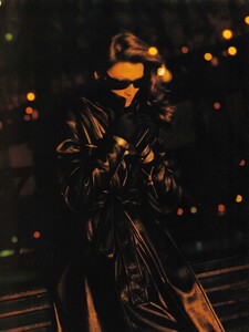 VogueParisOctober1991_017.jpg