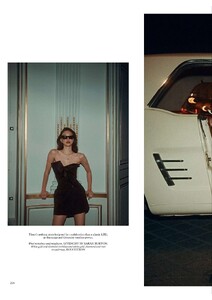 Vogue UK 12-2025 itn_9.jpg