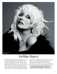 Vogue_France_2011-12-235.png