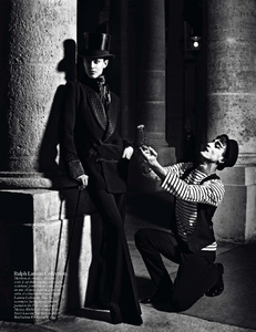Vogue_France_2012-08-136.png