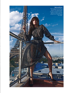 Vogue_France_2012-08-137.png