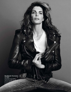Vogue_France_2012-11-167.png