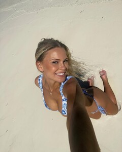 am I tan yet (1).jpg