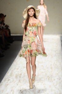 blugirl_2013ss_32.jpg