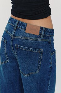 claudia-jeans-washed-indigo-with-jean-08.jpg