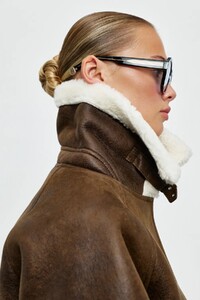faux-shearling-cropped-jacket-874-chocolate-milk-10.jpg