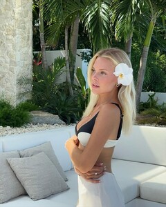 find beauty in the little things (2).jpg