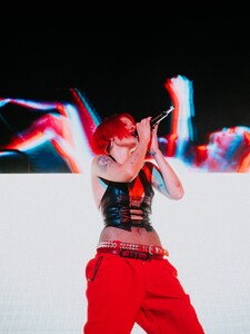iamhalsey-20251114_194354-5.jpg