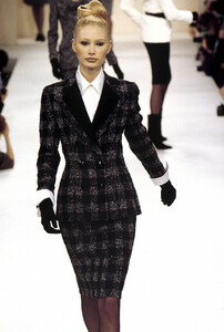 kirsty hume os9513.jpg